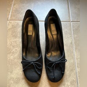 DKNY City Women’s Black High Heels Size 9 1/2